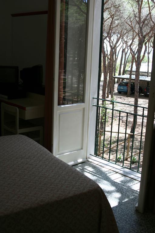 Hotel Villa Nettuno Marina di Campo Zimmer foto